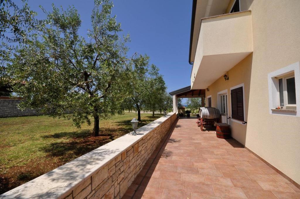 Angela Apartment Novigrad  Luaran gambar